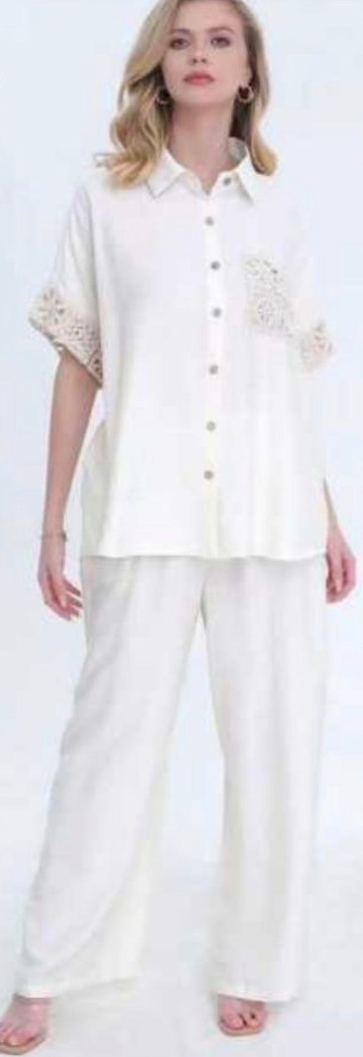 Lilly set with lace detail